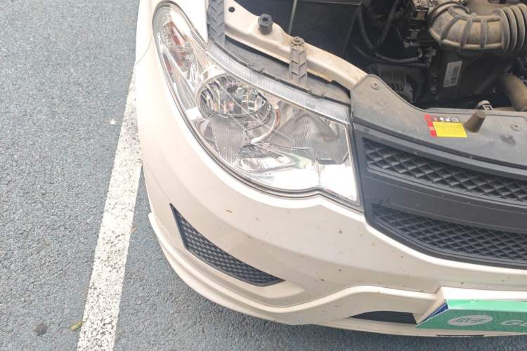 Used Wuling Hongguang 2020 1.2L S Base Model China VI LSI Right Front Headlight