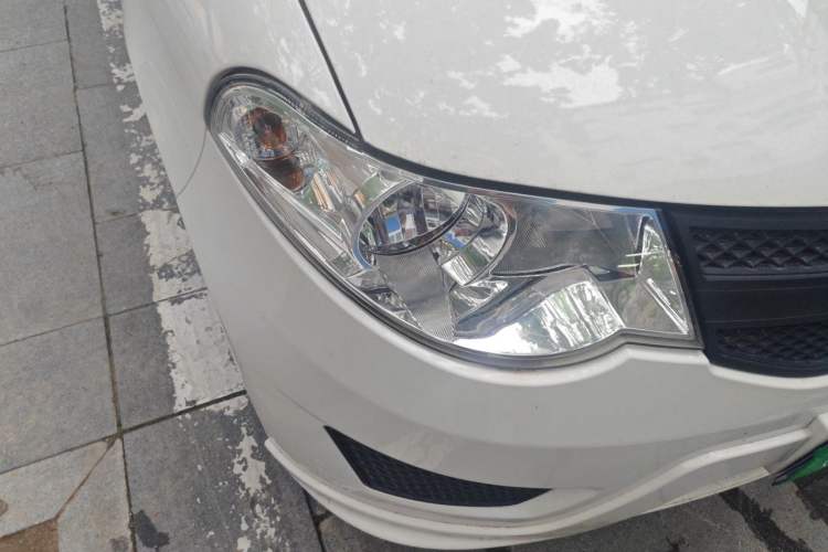 Used Wuling Hongguang 2020 1.2L S Base Model China VI LSI Right Front Headlight