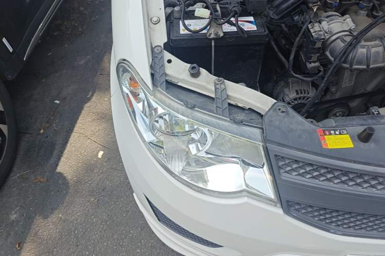 Used Wuling Hongguang 2020 1.2L S Base Model China VI LSI Right Front Headlight