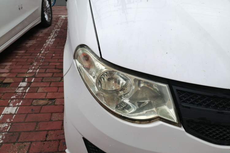 Used Wuling Hongguang 2020 1.2L S Base Model China VI LSI Right Front Headlight