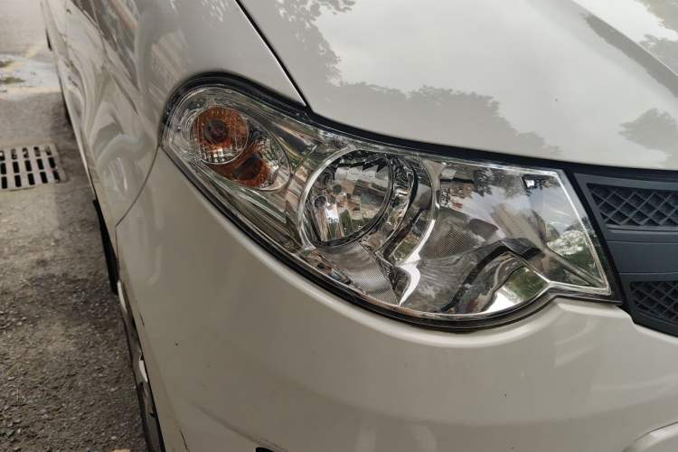 Used Wuling Hongguang 2020 1.2L S Base Model China VI LSI Right Front Headlight