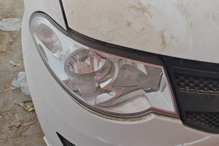 Used Wuling Hongguang 2020 1.2L S Base Model China VI LSI Right Front Headlight
