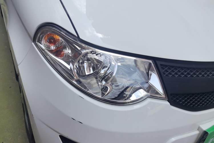 Used Wuling Hongguang 2020 1.2L S Base Model China VI LSI Right Front Headlight