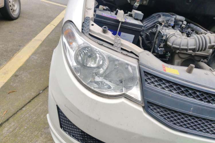 Used Wuling Hongguang 2020 1.2L S Base Model China VI LSI Right Front Headlight