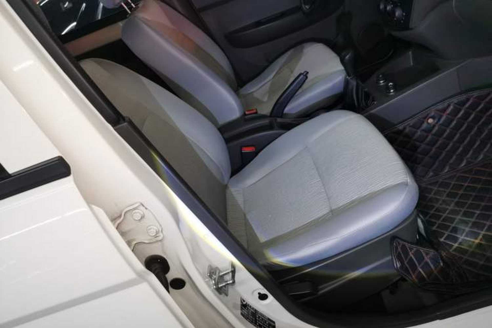 Used Wuling Hongguang 2020 1.2L S Base Model China VI LSI Right Front Seat