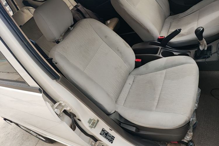 Used Wuling Hongguang 2020 1.2L S Base Model China VI LSI Right Front Seat