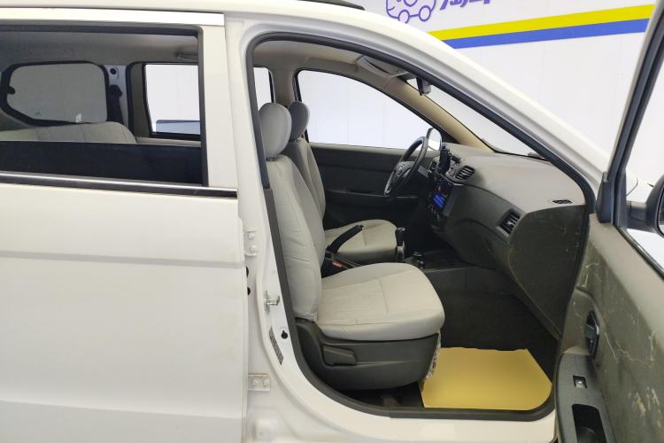 Used Wuling Hongguang 2020 1.2L S Base Model China VI LSI Right Front Seat