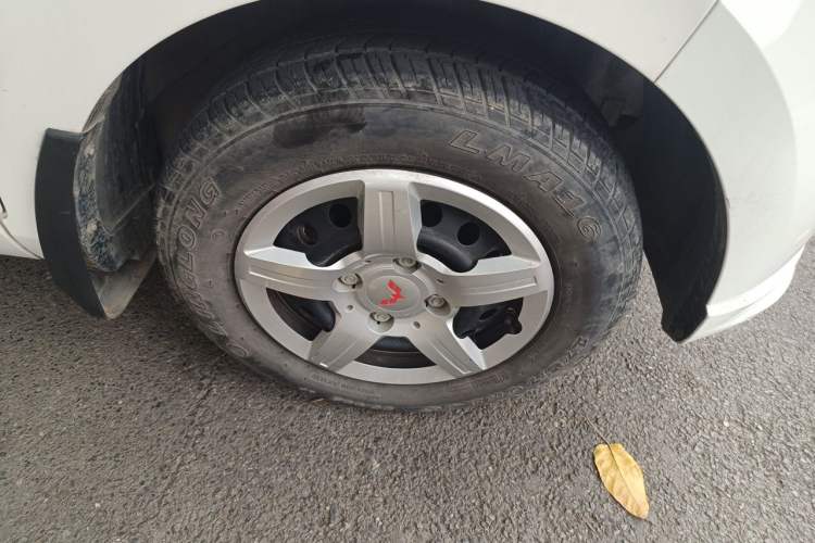 Used Wuling Hongguang 2020 1.2L S Base Model China VI LSI Right Front Wheel Hub