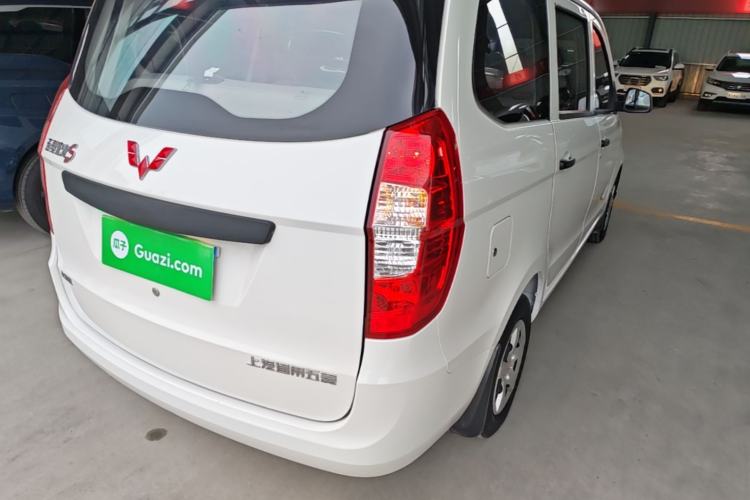 Used Wuling Hongguang 2020 1.2L S Base Model China VI LSI Right Rear Taillight