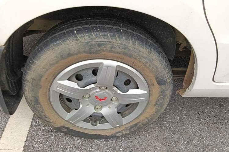 Used Wuling Hongguang 2020 1.2L S Base Model China VI LSI Right Rear Wheel Hub
