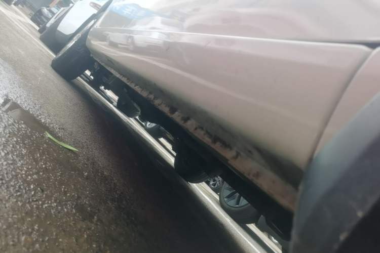 Used Wuling Hongguang 2020 1.2L S Base Model China VI LSI Right Side Sill