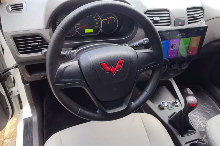 Used Wuling Hongguang 2020 1.2L S Base Model China VI LSI Steering Wheel