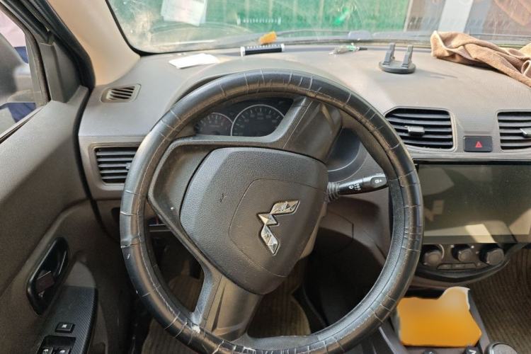 Used Wuling Hongguang 2020 1.2L S Base Model China VI LSI Steering Wheel
