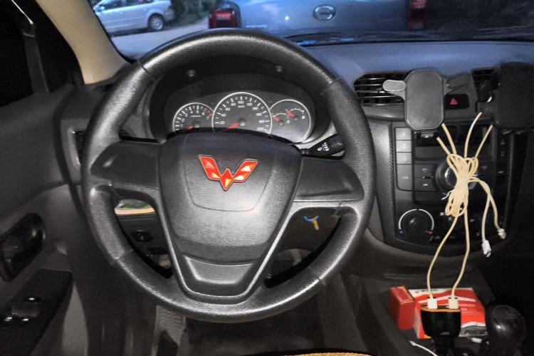 Used Wuling Hongguang 2020 1.2L S Base Model China VI LSI Steering Wheel