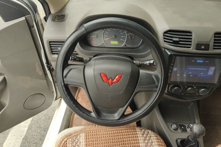 Used Wuling Hongguang 2020 1.2L S Base Model China VI LSI Steering Wheel