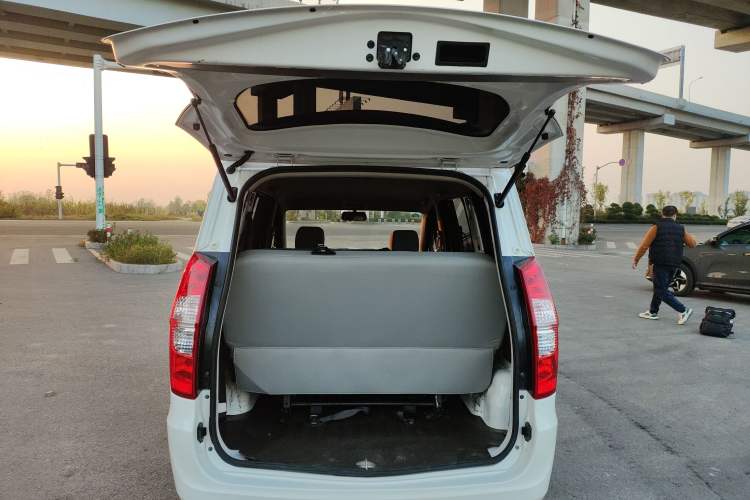 Used Wuling Hongguang 2020 1.2L S Base Model China VI LSI Trunk