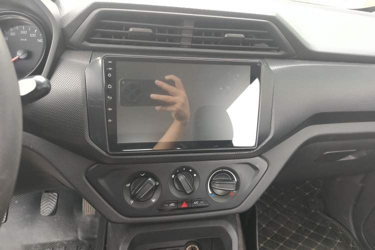 Used Wuling Hongguang 2021 1.5L Revised S Base Version with Electric Power Steering LAR Audio And AC Panel