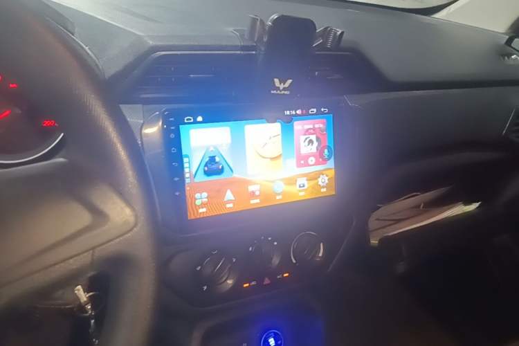 Used Wuling Hongguang 2021 1.5L Revised S Base Version with Electric Power Steering LAR Audio And AC Panel