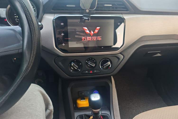 Used Wuling Hongguang 2021 1.5L Facelift S Comfort Version Hydraulic Power Steering LAR Audio And AC Panel
