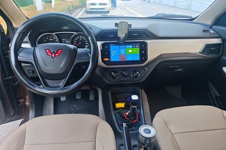 Used Wuling Hongguang 2021 1.5L Facelift S Comfort Version Hydraulic Power Steering LAR Center Console