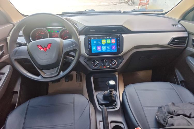 Used Wuling Hongguang 2021 1.5L Revised S Standard Version with Electric Power Steering LAR Center Console