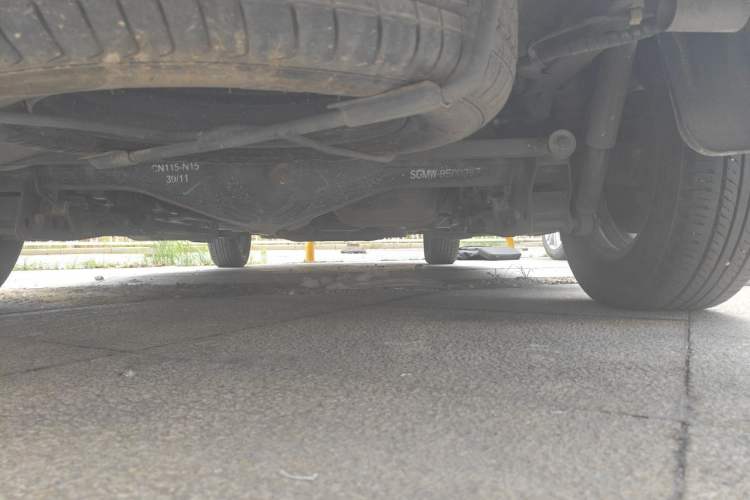 Used Wuling Hongguang 2021 1.5L Revised S Standard Version with Electric Power Steering LAR Chassis Rear