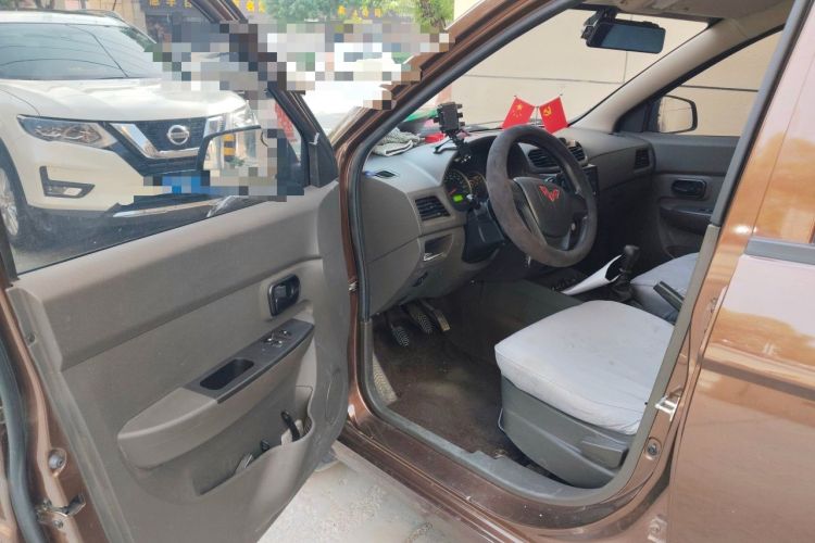 Used Wuling Hongguang 2021 1.5L Revised S Base Version Hydraulic Power Steering LAR Driver Seat