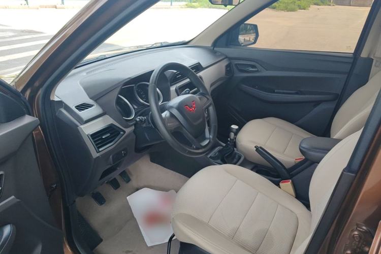 Used Wuling Hongguang 2021 1.5L Revised S Standard Version with Electric Power Steering LAR Driver Seat