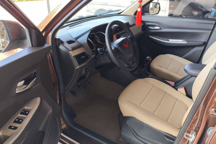 Used Wuling Hongguang 2021 1.5L S Comfort Edition LAR Driver Seat
