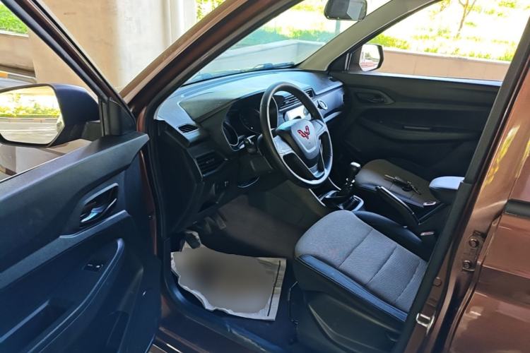 Used Wuling Hongguang 2021 1.5L Revised S Base Version Hydraulic Power Steering LAR Driver Seat
