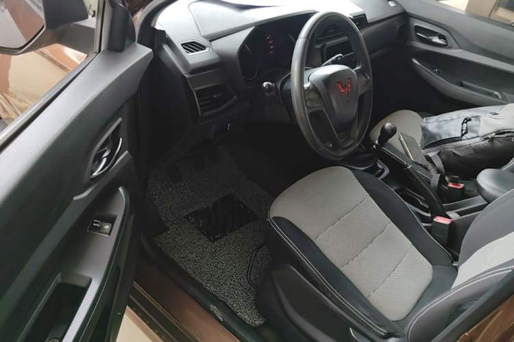 Used Wuling Hongguang 2021 1.5L S Base Version LAR Driver Seat