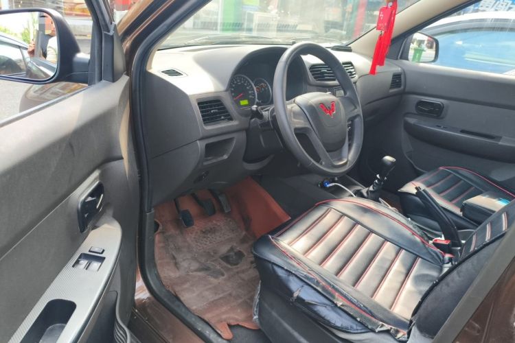 Used Wuling Hongguang 2021 1.5L Revised S Base Version Hydraulic Power Steering LAR Driver Seat
