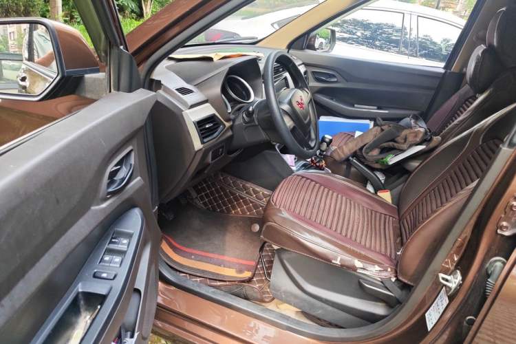 Used Wuling Hongguang 2021 1.5L S Standard Version LAR Driver Seat
