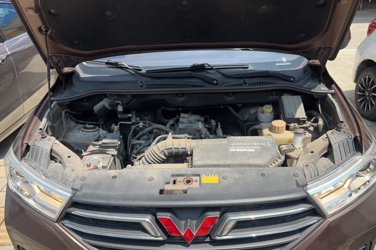 Used Wuling Hongguang 2021 1.5L Facelifted S Comfort Version with Electric Power Steering LAR Engine Bay