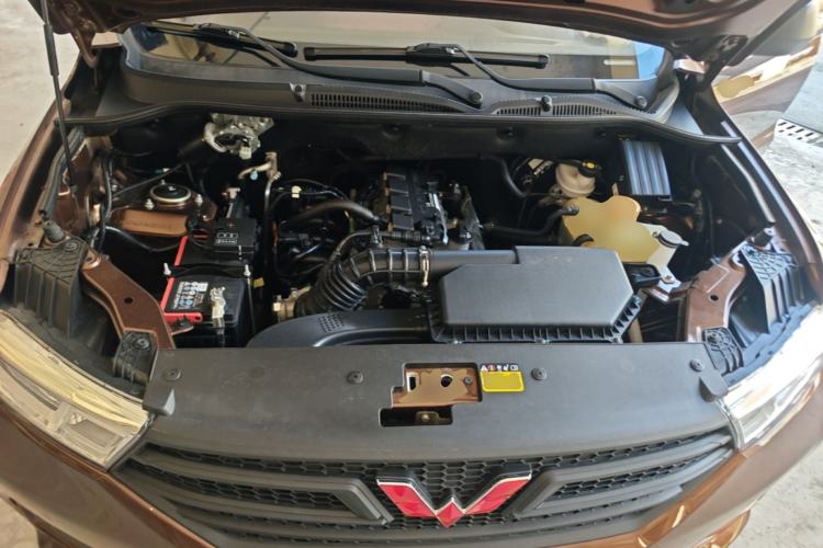 Used Wuling Hongguang 2021 1.5L S Base Version LAR Engine Bay