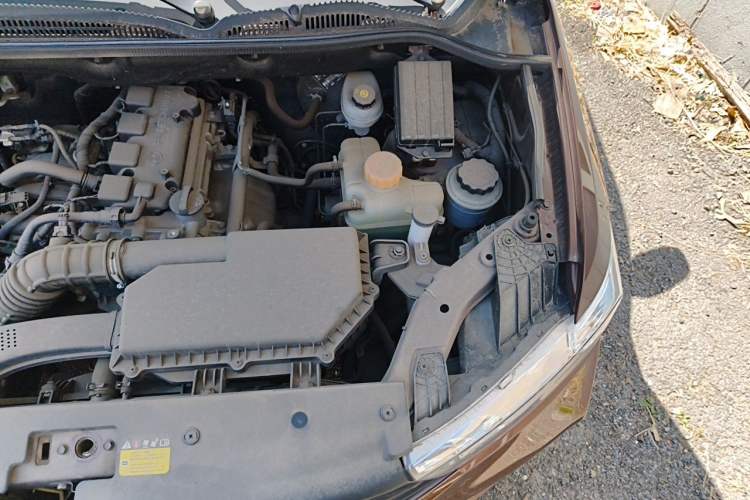 Used Wuling Hongguang 2021 1.5L Revised S Base Version Hydraulic Power Steering LAR Engine Bay Left