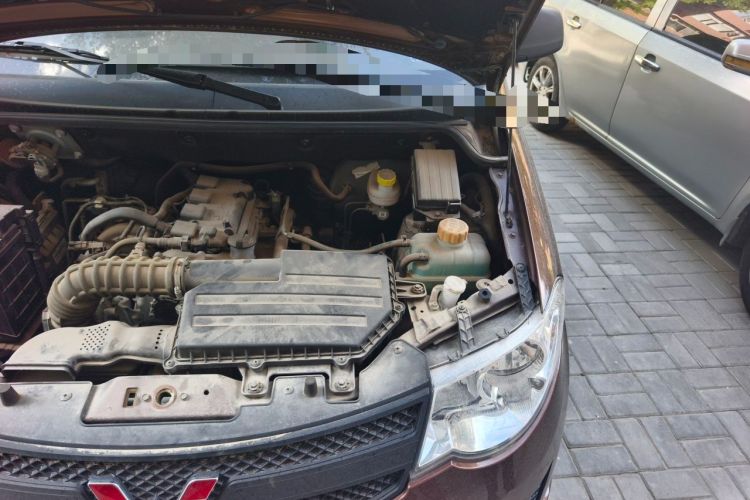 Used Wuling Hongguang 2021 1.5L S Base Version LAR Engine Bay Left