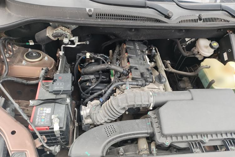 Used Wuling Hongguang 2021 1.5L S Base Version LAR Engine Bay