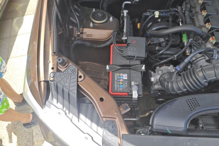 Used Wuling Hongguang 2021 1.5L Revised S Standard Version with Electric Power Steering LAR Engine Bay Right
