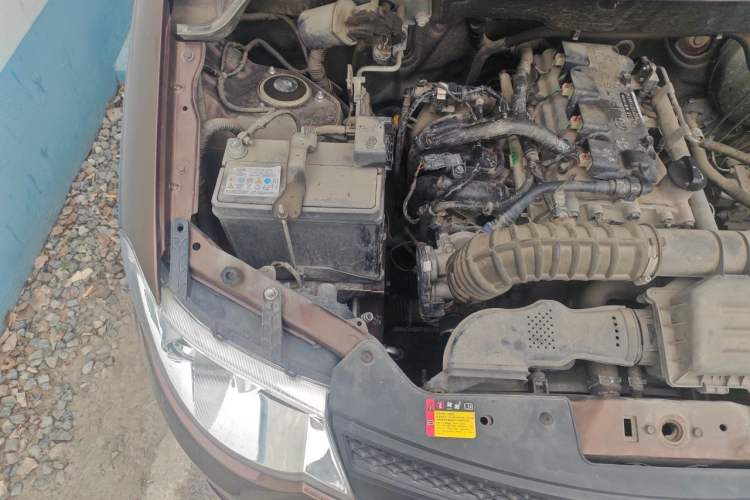 Used Wuling Hongguang 2021 1.5L Revised S Base Version with Electric Power Steering LAR Engine Bay Right