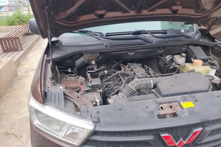 Used Wuling Hongguang 2021 1.5L S Base Version LAR Engine Bay Right