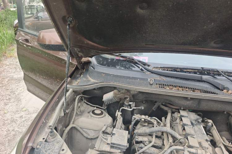 Used Wuling Hongguang 2021 1.5L S Comfort Edition LAR Engine Bay Right