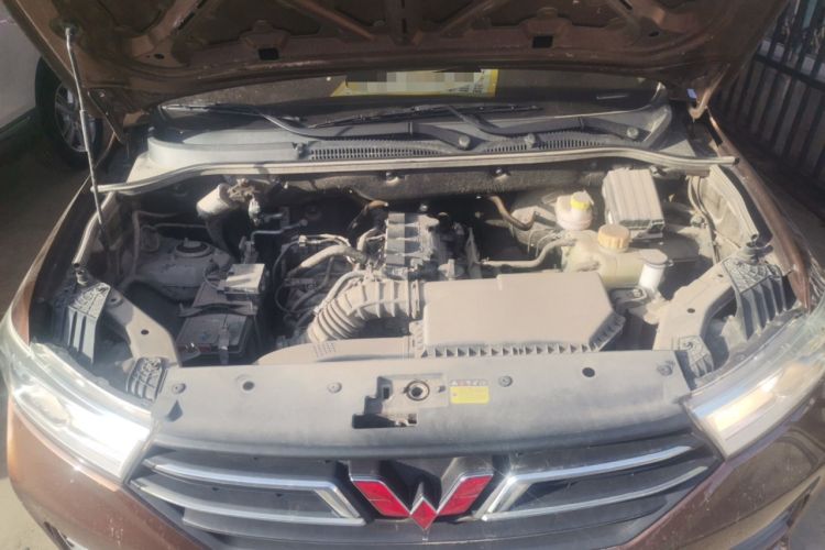 Used Wuling Hongguang 2021 1.5L Revised S Standard Version with Electric Power Steering LAR Engine Bay