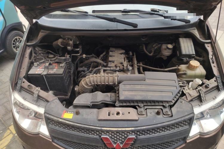 Used Wuling Hongguang 2021 1.5L Revised S Standard Version Hydraulic-Power-Assisted LAR Engine Bay