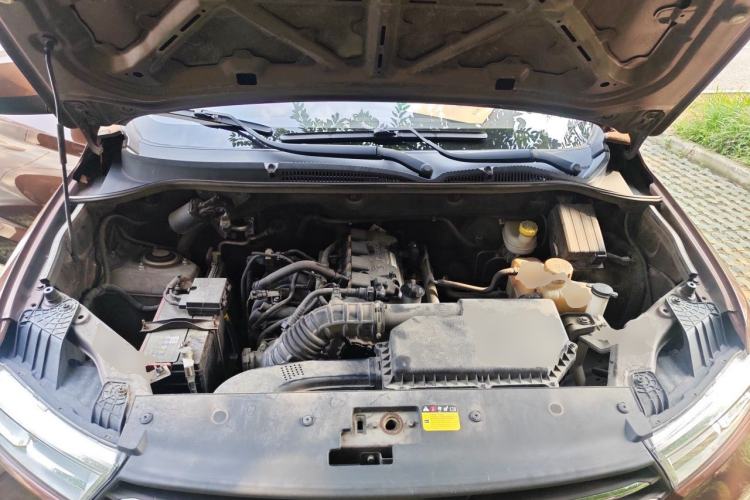 Used Wuling Hongguang 2021 1.5L S Standard Version LAR Engine Bay