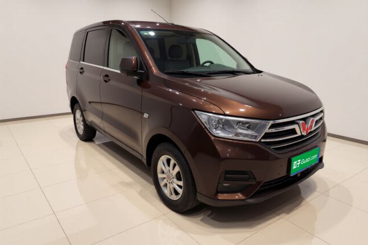Used Wuling Hongguang 2021 1.5L S Standard Version LAR Exterior 2