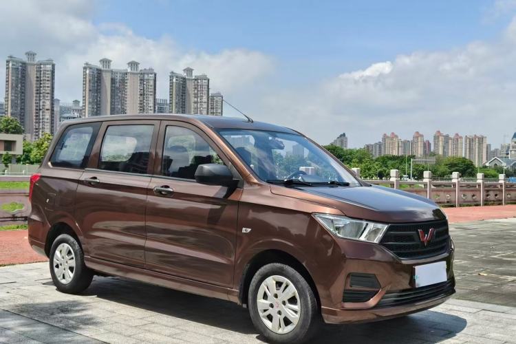 Used Wuling Hongguang 2021 1.5L Revised S Base Version with Electric Power Steering LAR Exterior 2