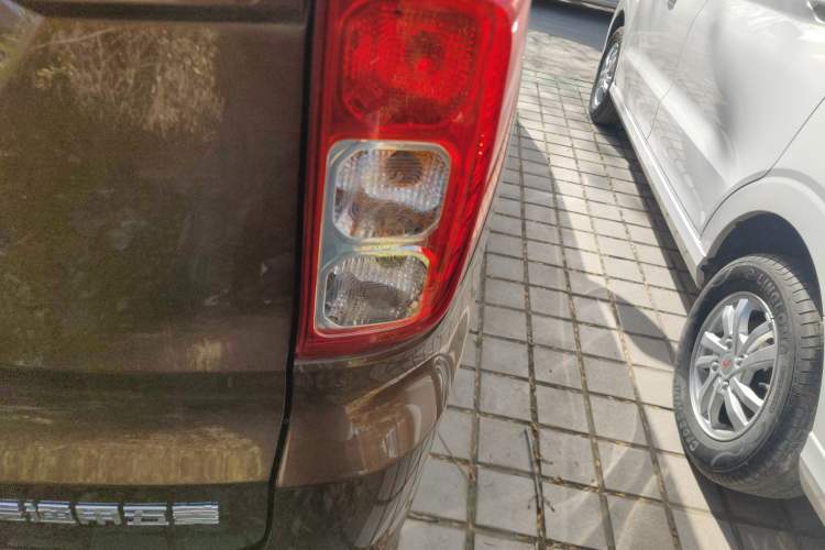 Used Wuling Hongguang 2021 1.5L Revised S Standard Version with Electric Power Steering LAR Exterior 2