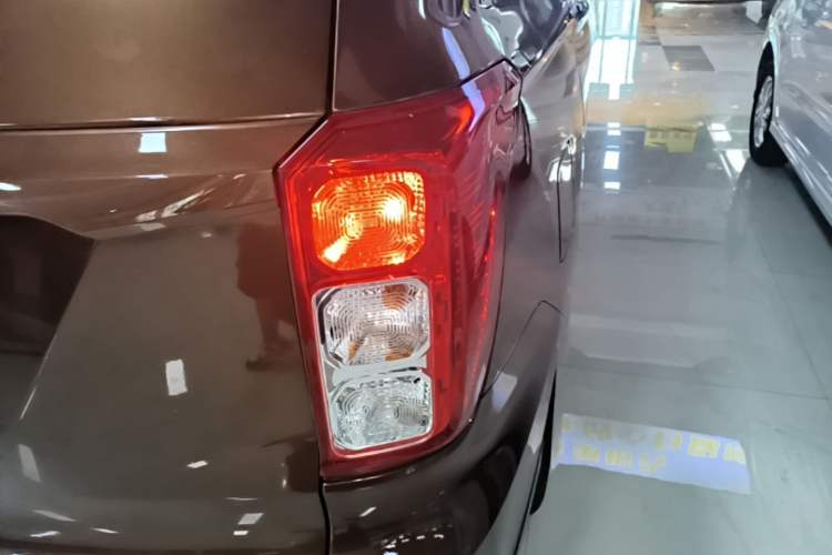 Used Wuling Hongguang 2021 1.5L S Comfort Edition LAR Exterior 3