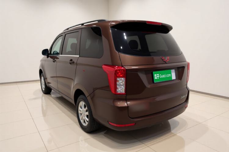 Used Wuling Hongguang 2021 1.5L S Standard Version LAR Exterior 3